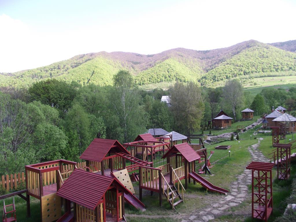 Spa Hotel Zoryani Karpaty Vyshka Exterior foto